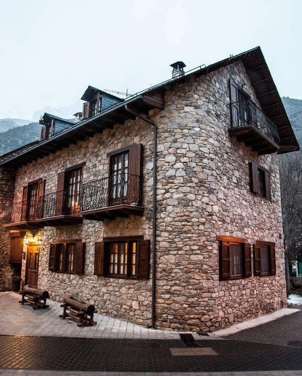 Sisquet Apartaments Erillavall Exterior foto